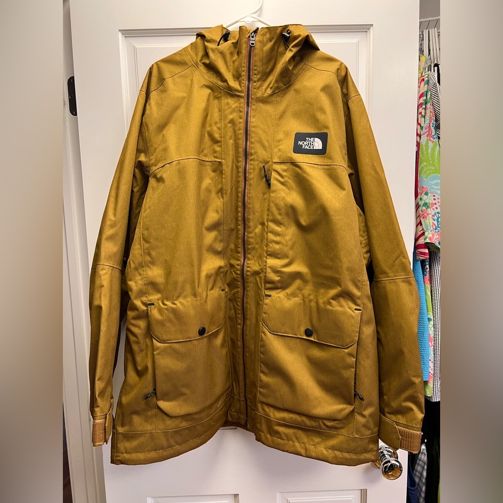 New Northface Ski/Snowboard Jacket